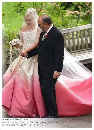 gwen stefani wedding dress dior. Gwen Stefani wedding dress
